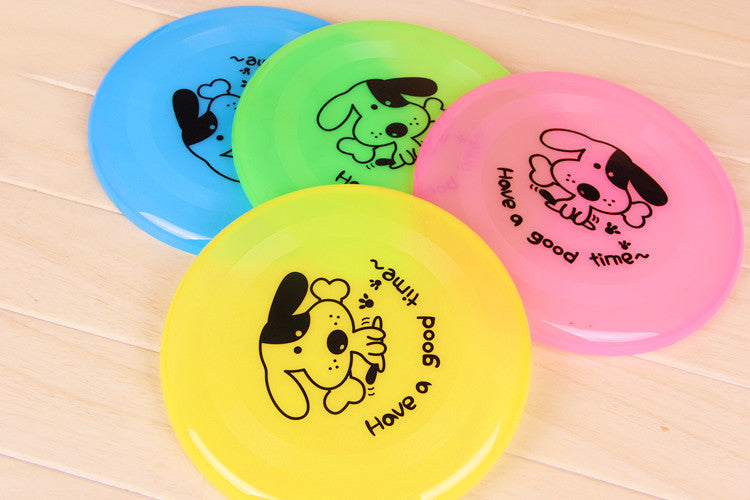Silicone flying saucer, fun for dogs.