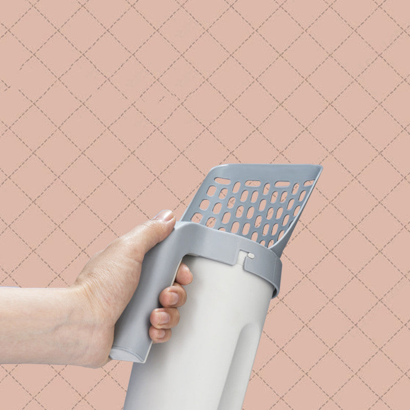 Set with scoop and integrated storage box for cat litter.